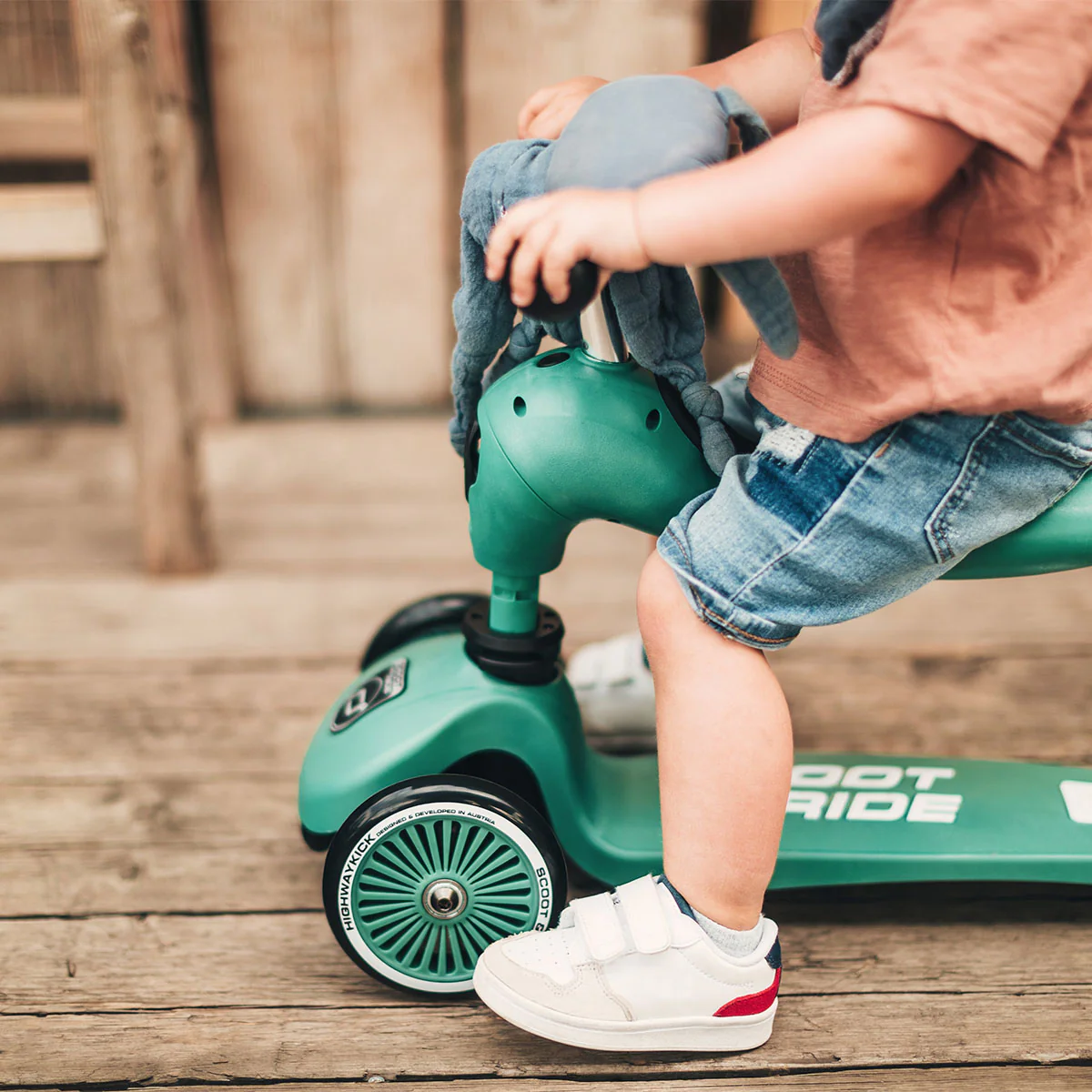 Scoot and Ride Highwaykick 1 Forest - romobil/trotinet i guralica Scoot and Ride Highwaykick 1 Forest - romobil/trotinet i guralica