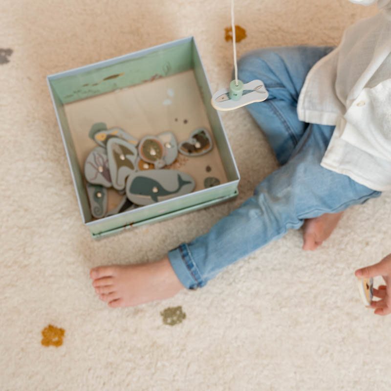 Pecanje ribica na magnet Pecanje ribica na magnet