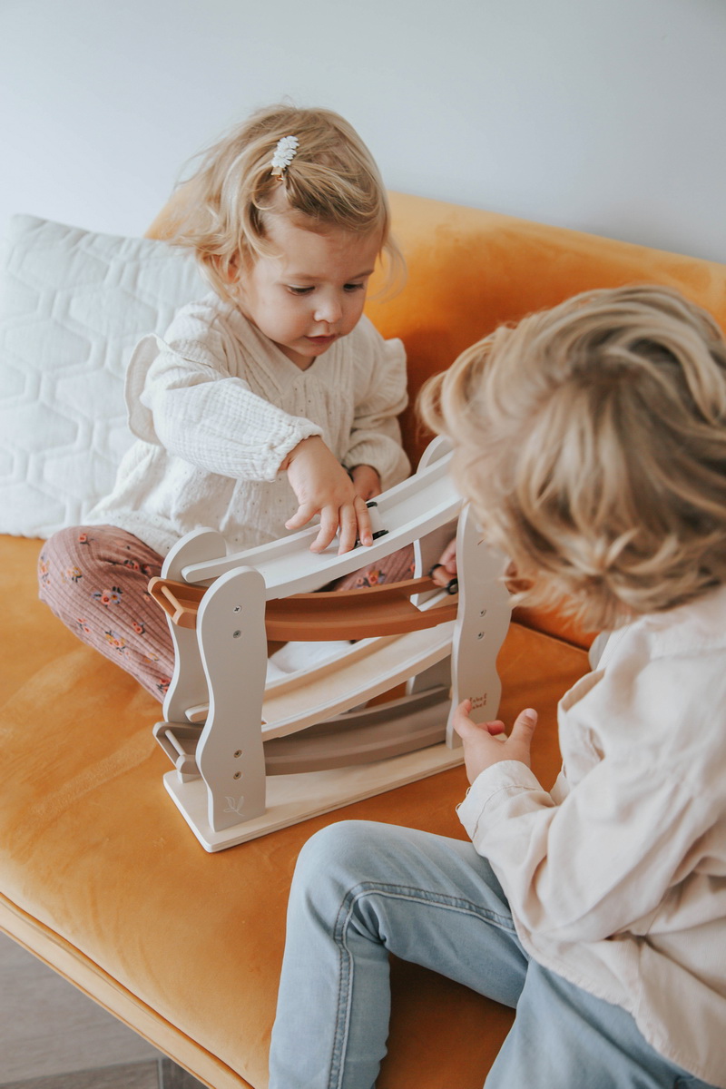 Drvena trkaća staza - nougat Drvena trkaća staza - nougat