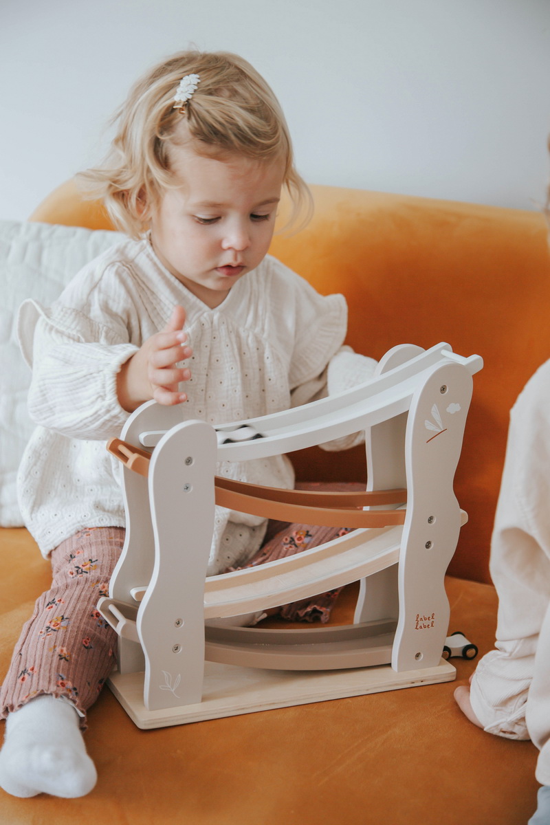 Drvena trkaća staza - nougat Drvena trkaća staza - nougat