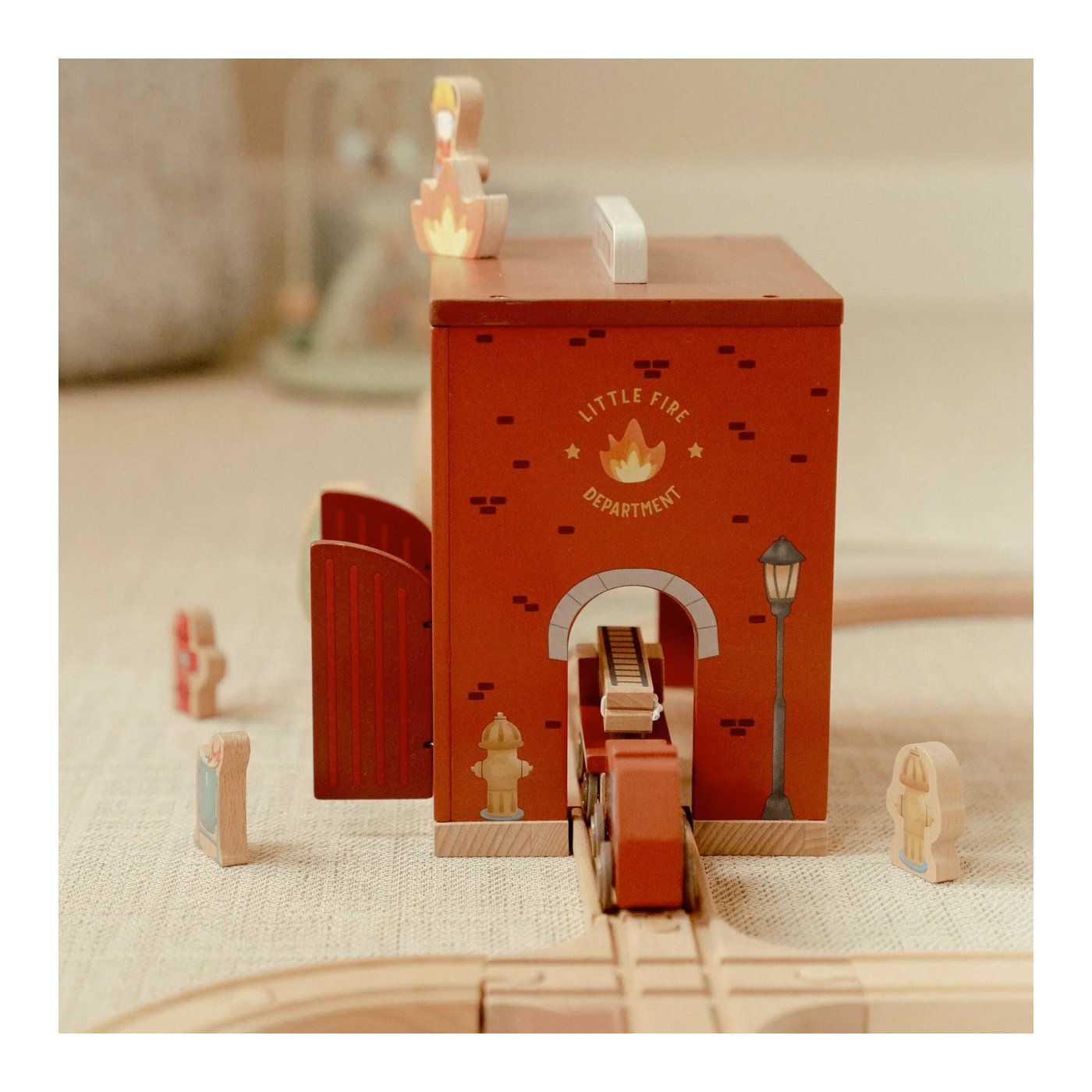 Drvena vatrogasna postaja - nadogradnja na prugu Drvena vatrogasna postaja - nadogradnja na prugu