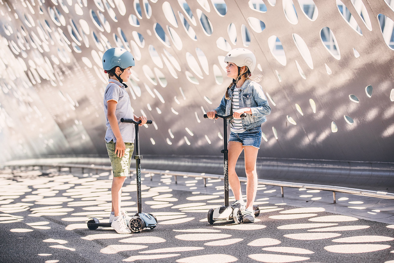 Scoot and Ride Highwaykick 5 Ash LED - trotinet Scoot and Ride Highwaykick 5 Ash LED - trotinet