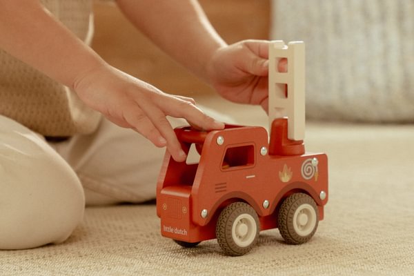 Little Dutch Drveno vatrogasno vozilo - Slika 7