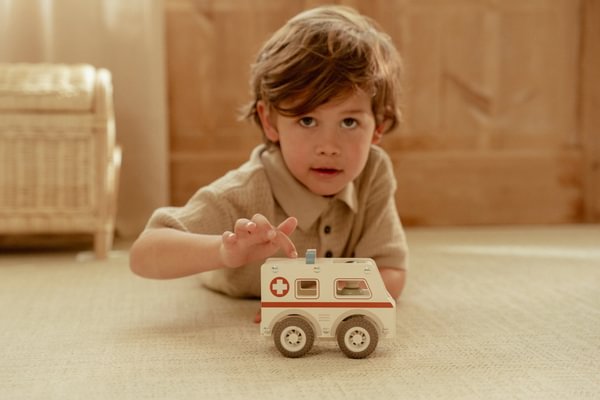 Little Dutch Drveno vozilo hitne pomoći - Slika 4